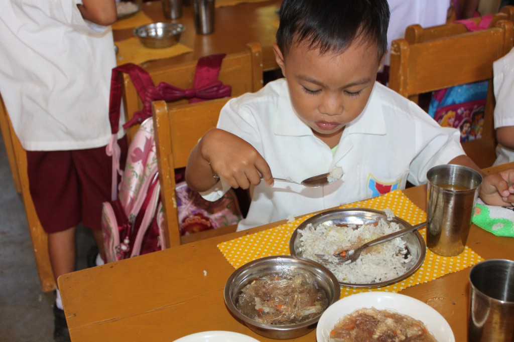 supplementary-feeding-program-dswd-field-office-vi-dswdserves