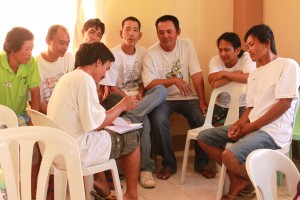 Fathers attend the session too, emphasizing that they appreciate FDS sessions because they also learn. 