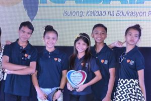 SULONG BATANG PILIPINO: A victory smile from Anedaine (center) after winning 4th place in the national Search for Exemplary Pantawid Children. Also with her are (L-R) Lourden Oremo of Badiangan, Iloilo, Maraya Veronica Alcoran of La Paz, Iloilo City, Kenjie Dela Cruz of Kalibo and Rachelle Sauquillo of Guimaras. 